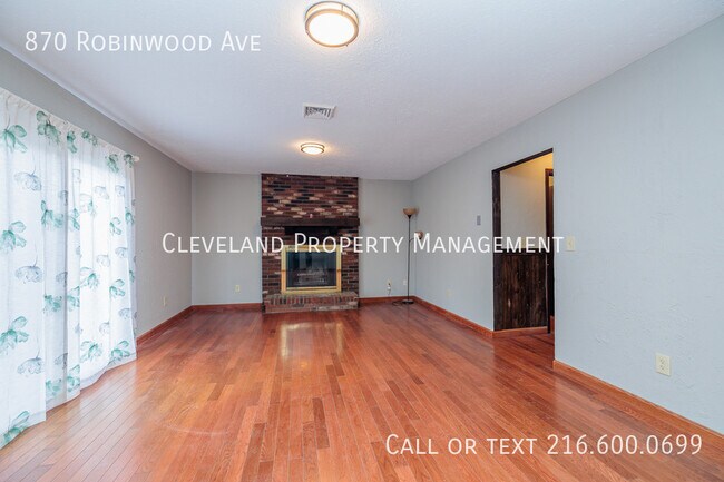 Building Photo - 870 Robinwood Ave