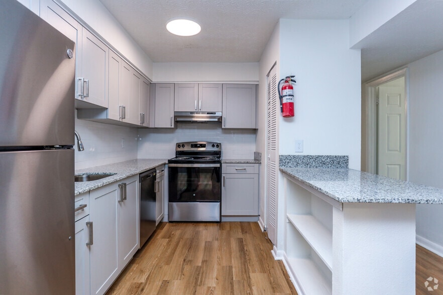 Canopy West Apartments 2929 Landrum Dr SW Atlanta GA 30311