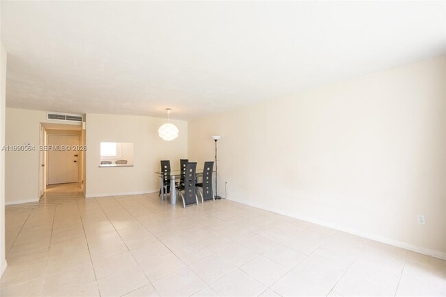 Building Photo - 1680 NE 191st St