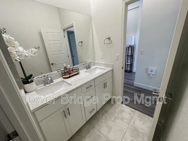 Building Photo - 5603 Drifton Way