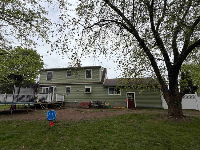Building Photo - 34 B St