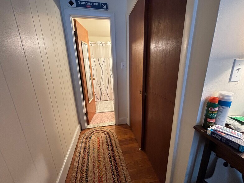 Building Photo - 199 Winthrop Rd