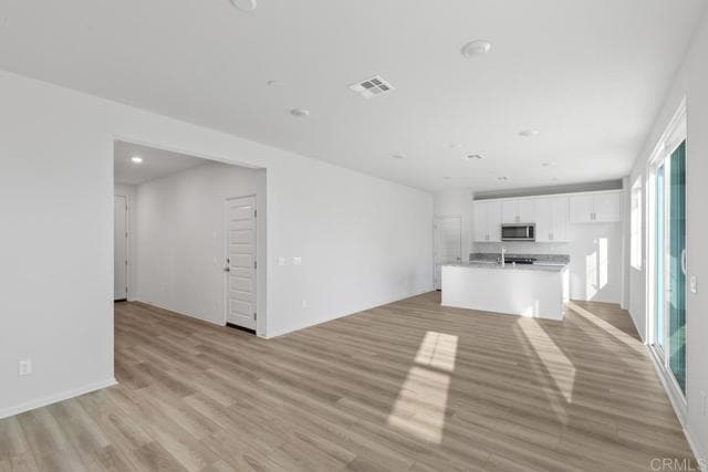 Building Photo - 28115 Ashtree St