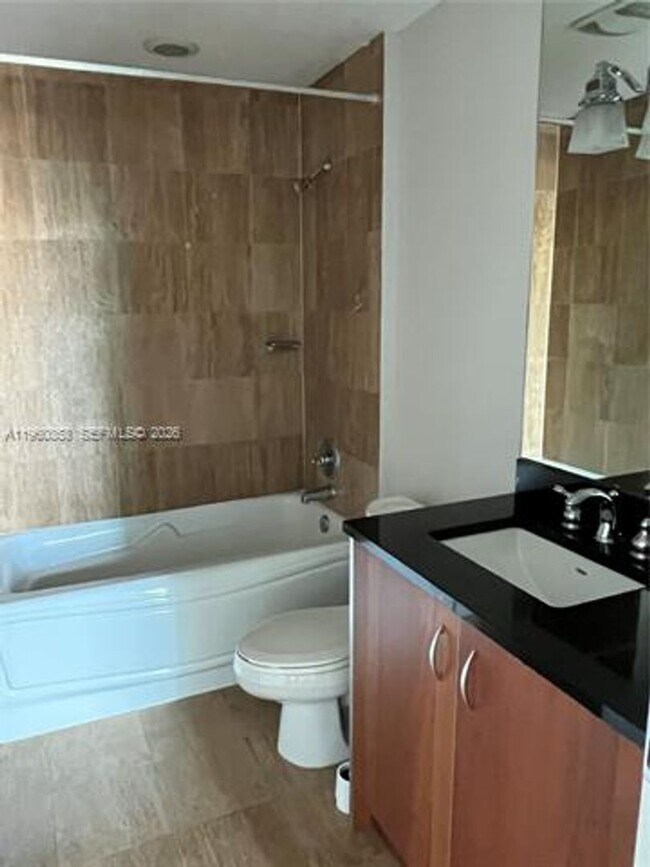 Building Photo - 300 S Biscayne Blvd