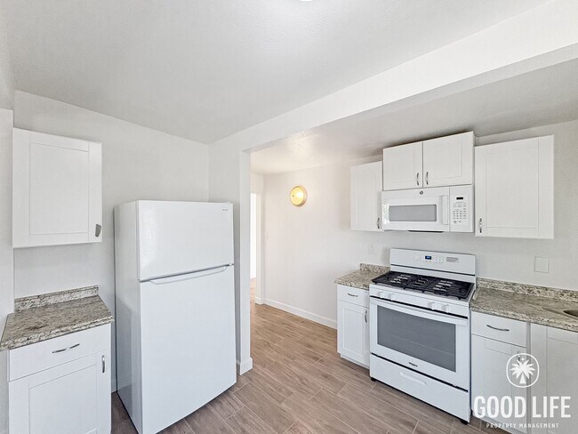 Building Photo - N Citrus Ave