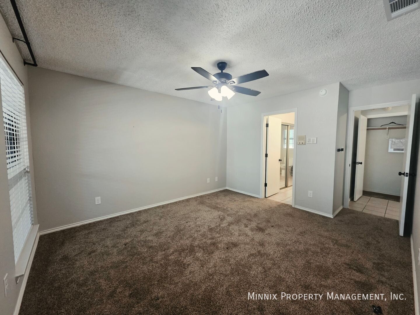 Building Photo - 3826 Nassau Dr