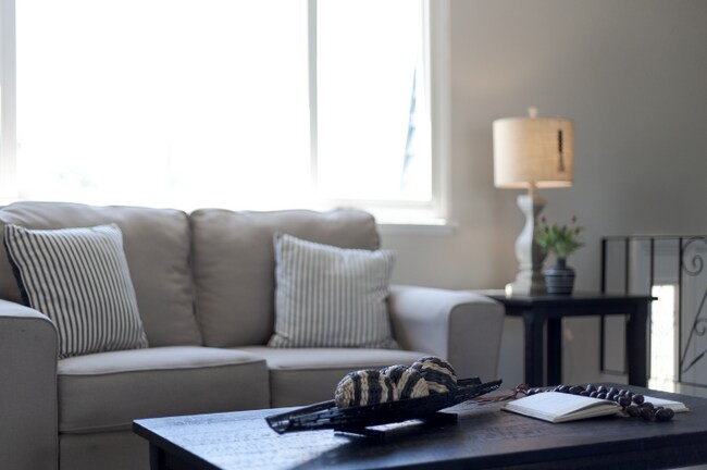 Building Photo - 1409 Orchid Ct