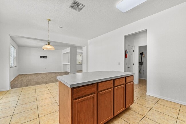 Building Photo - Perfect 4BR two story home with a Pool & Near Disney