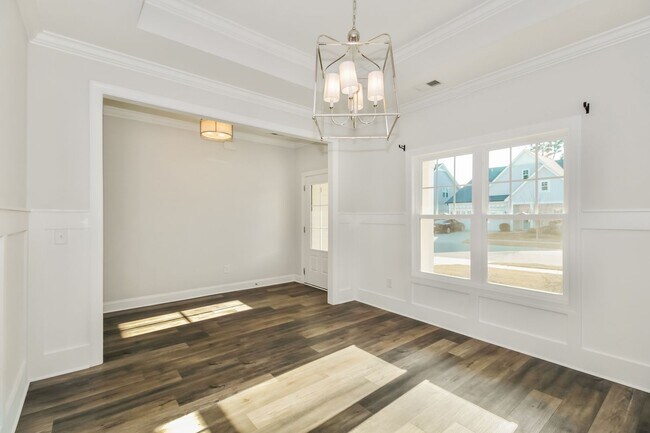 Building Photo - Beautiful Home in Wilmington - $200 Off First Month Rent (If Approved)