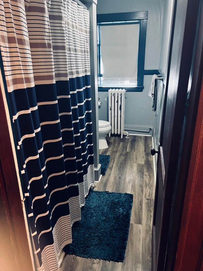 Building Photo - 214 Sabattus St