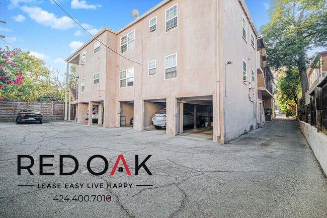 Building Photo - 240 N Van Ness Ave