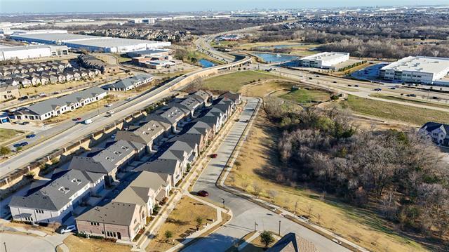 Building Photo - 208 Spring Hill Rd