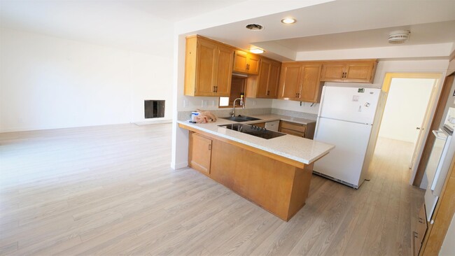 Building Photo - 18408 S Denker Ave