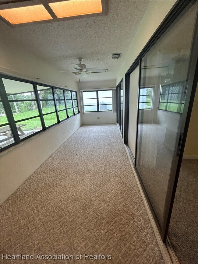 Building Photo - 137 Blue Moon Ave