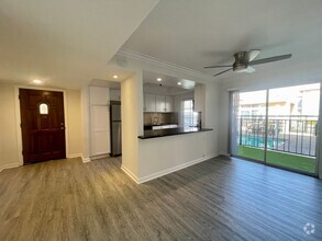 Building Photo - AVAILABLE NOW!!! 2 Bedroom 2 Bathroom Remo...