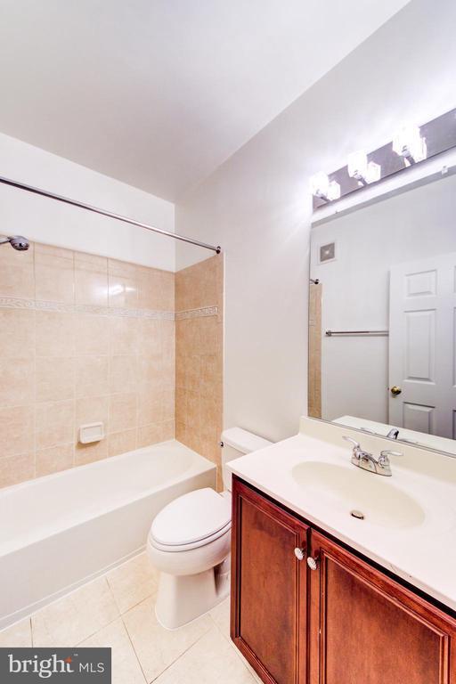 Building Photo - 20385 Belmont Park Terrace