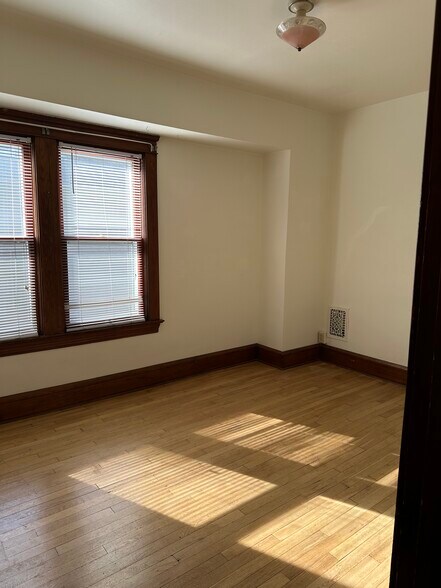 Building Photo - 2171 West Blvd