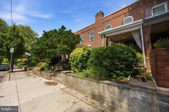 Building Photo - 3323 Tilden St