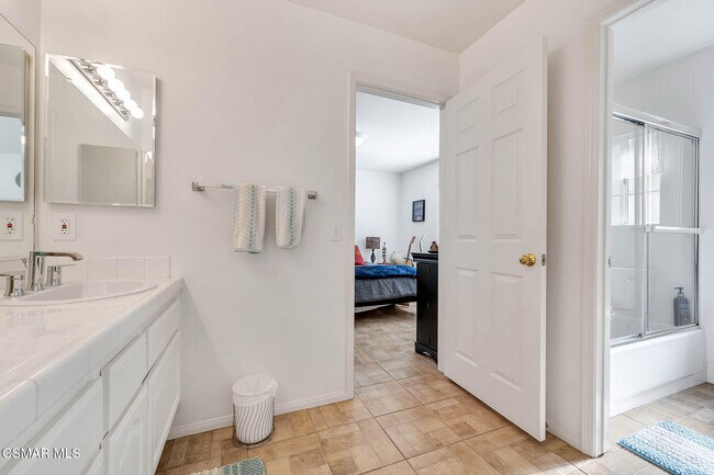 Building Photo - 5050 Golden Nugget Way