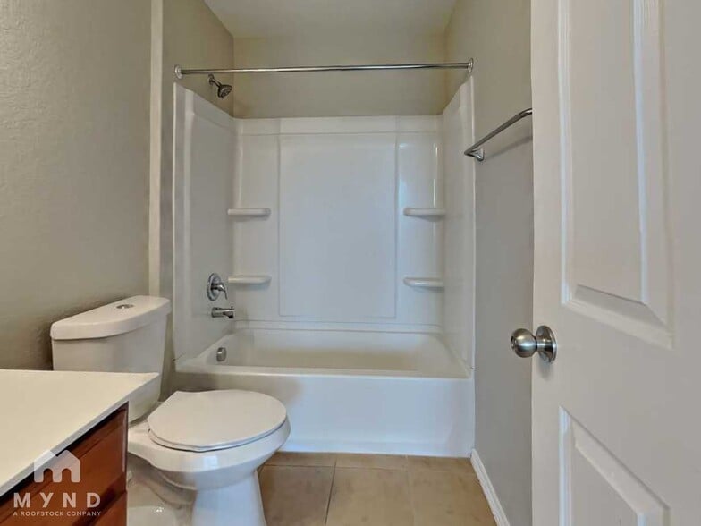 Building Photo - 11331 Fine Design