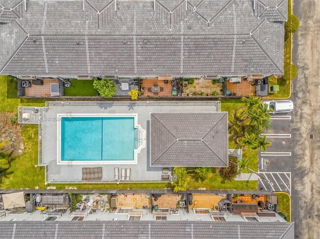 Building Photo - 5265 NW 112th Ave