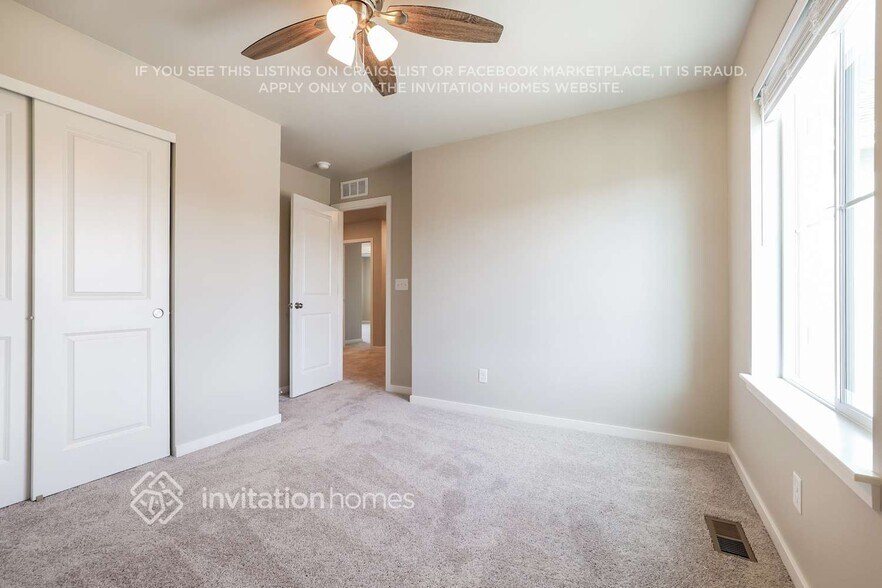 Building Photo - 3383 N Irvington St