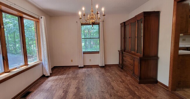 Building Photo - 3021 Puetts Chapel Rd