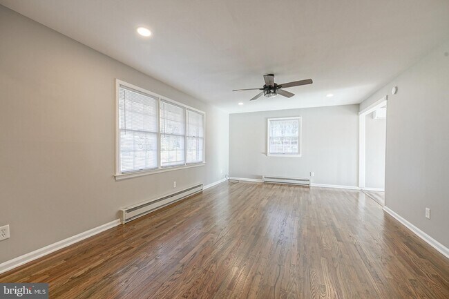 Building Photo - 123 Thies Rd