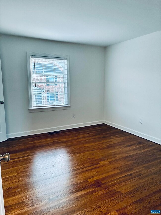 Building Photo - 210 Saponi Ln