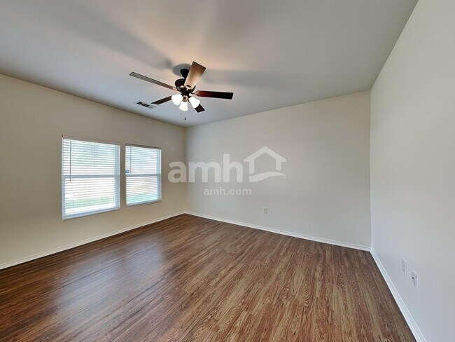 Building Photo - 4400 Kiddle Ln