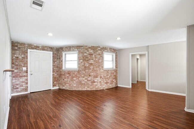 Building Photo - 25302 Friar Lake Ln