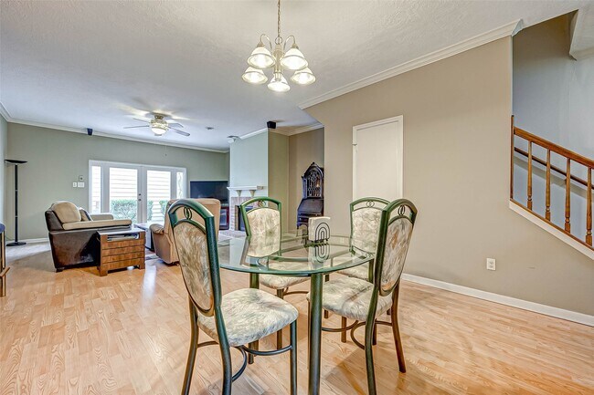 Building Photo - 5976 Woodway Place Ct