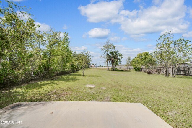 Building Photo - 404 Missouri Ave