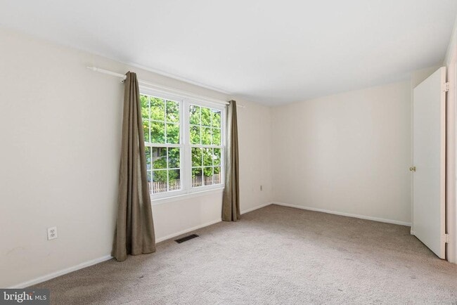 Building Photo - 129 Bickel Ct