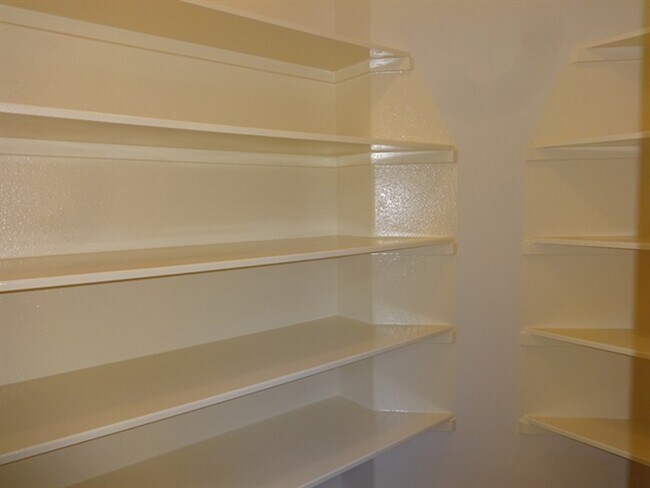 Building Photo - 21515 Rose Mill Dr