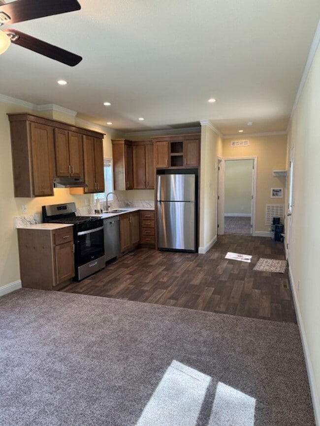 Building Photo - Peaceful and Serene Country Setting Mobile Home on 1.3 Acres