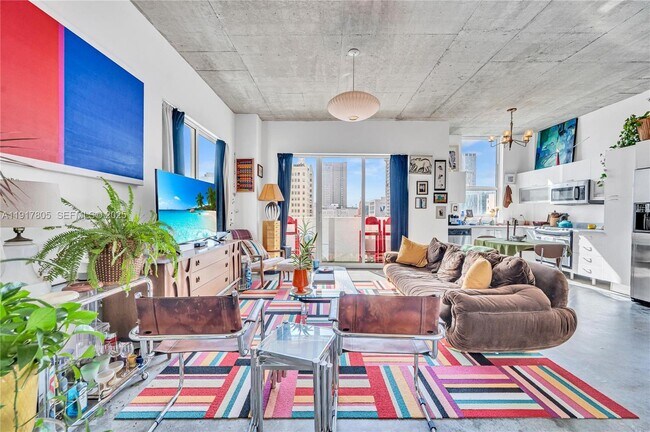 Building Photo - 133 NE 2nd Ave