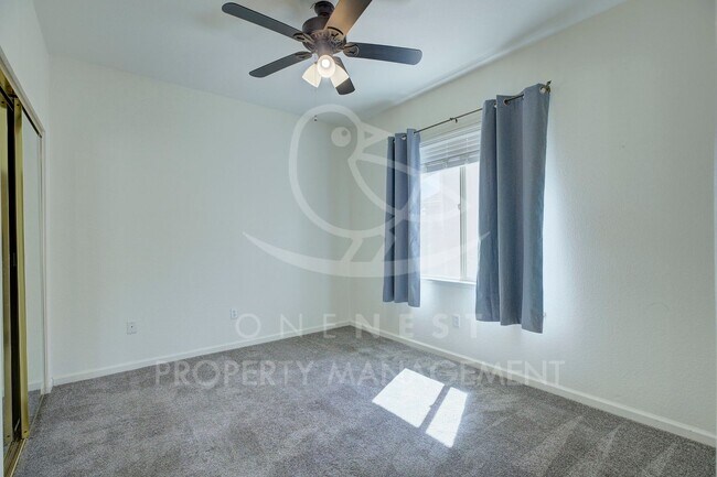 Building Photo - 400 Lilypond Ln