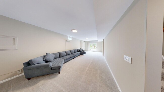 Building Photo - 43799 Abbott Pl