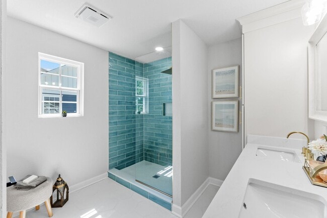 Building Photo - Brand-new condo in the heart of Ocean View.