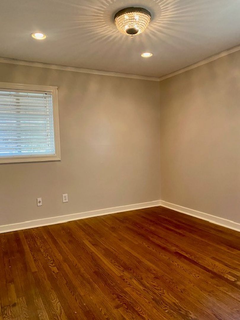 Building Photo - 1510 Wilhurst St