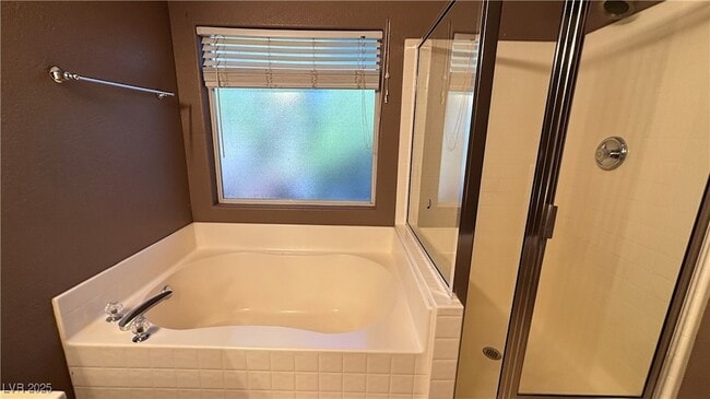 Building Photo - 6848 Baby Jade Ct