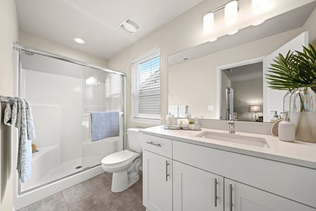 Building Photo - 3 Bedroom Townhouse - Pet Friendly!