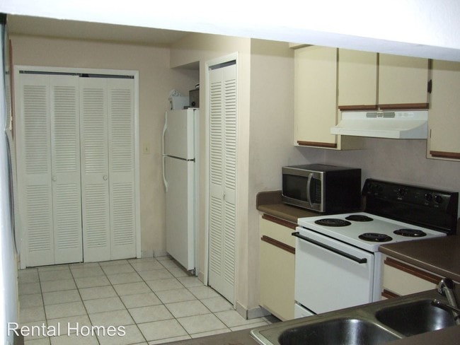 Building Photo - 3 br, 2 bath House - 1359 Sophie Blvd.