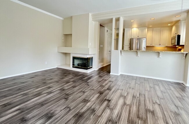 Building Photo - 12604 Carmel Country Rd