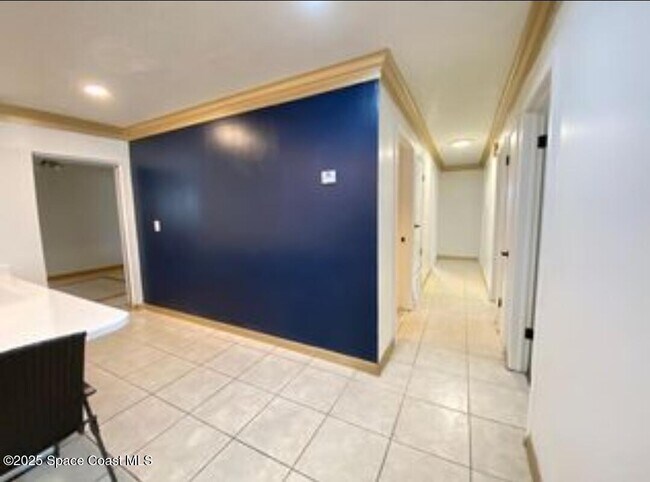 Building Photo - 719 Carissa Ave