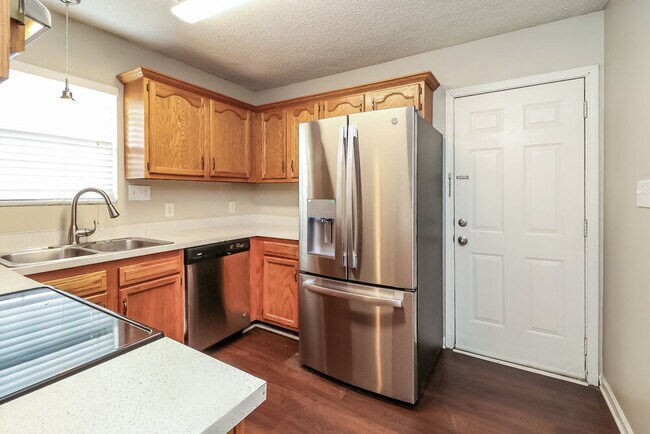 Building Photo - 1069 Park Meadow Dr