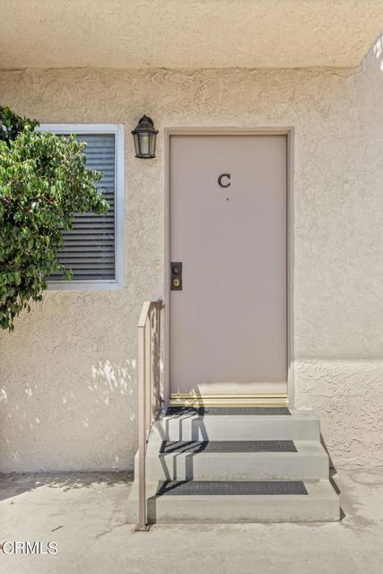Building Photo - 460 E Cypress Ave