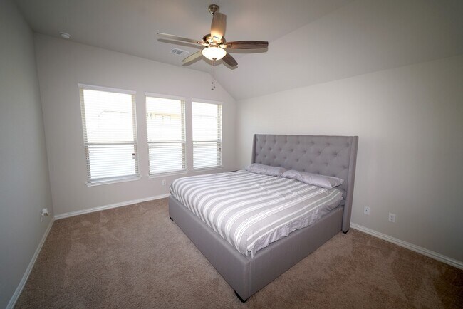 Building Photo - Immaculate First Time Rental in Potranco Run!