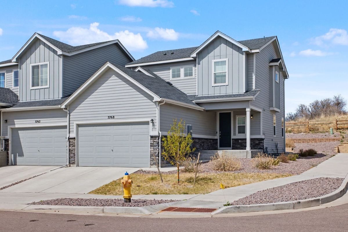 Building Photo - 5768 Heathland Terrace